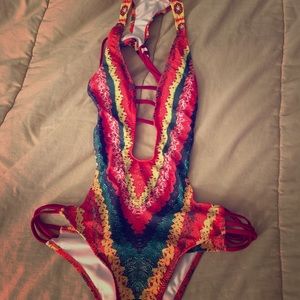 COLORFUL ONE PIECE SWIMSUIT